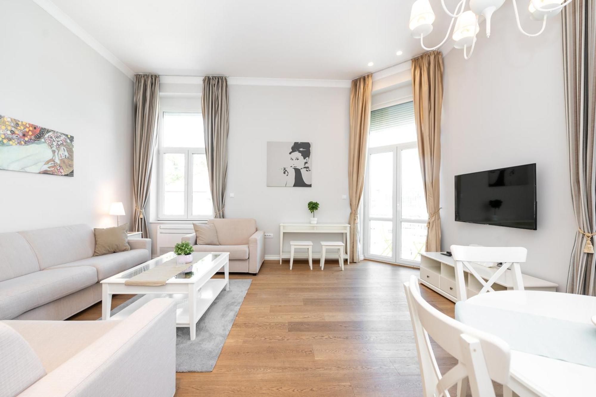 Slavija Fontana Lux Apartments Belgrado Exterior foto