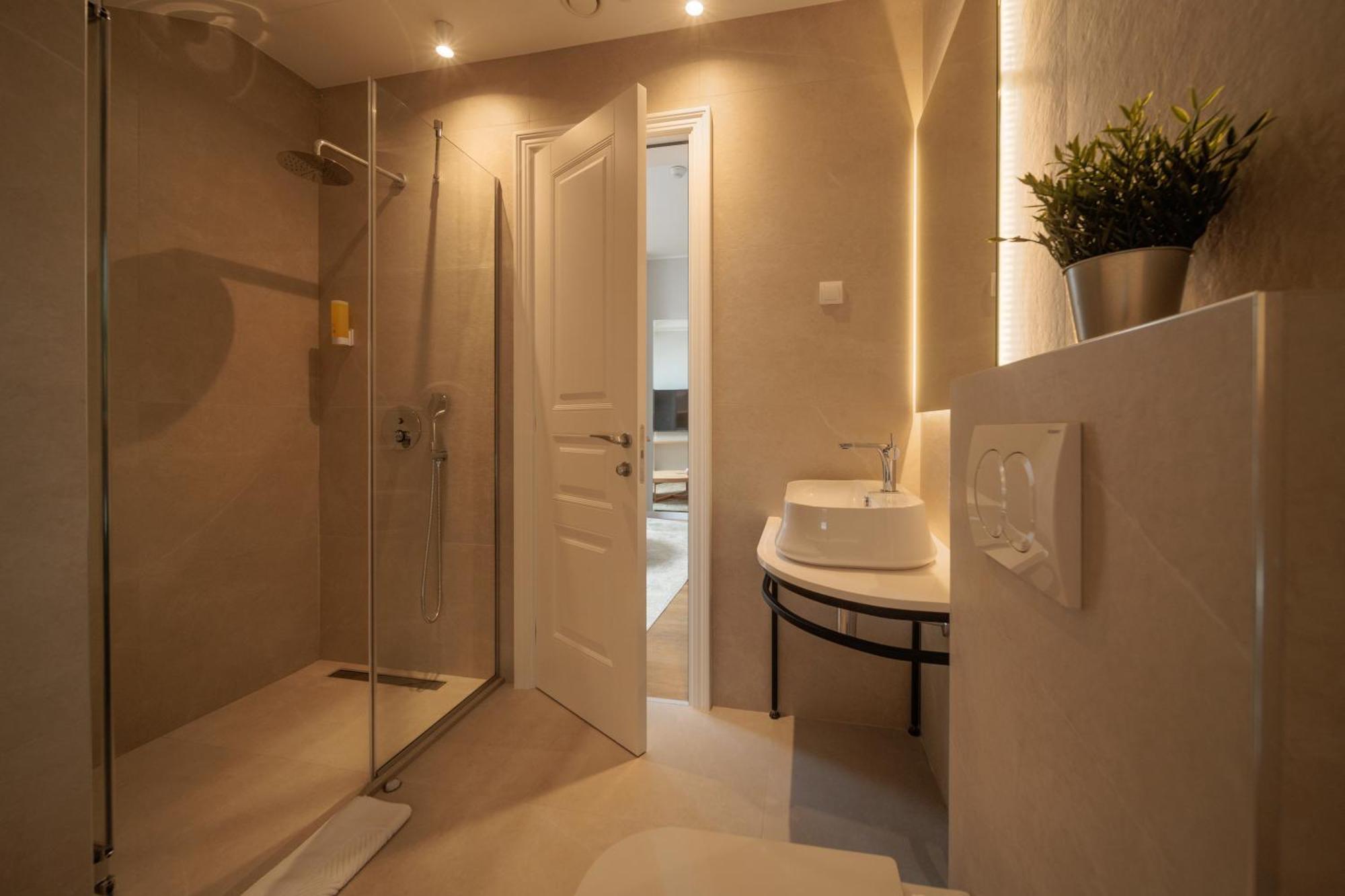 Slavija Fontana Lux Apartments Belgrado Exterior foto